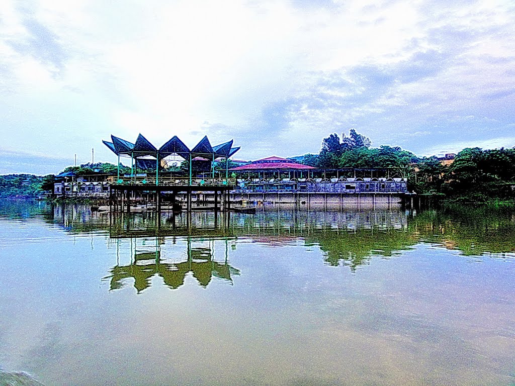 Nui Coc Lake tourism site seeks strategic investors