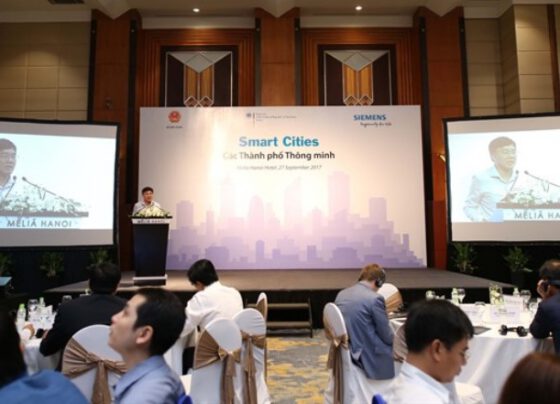 Vietnam urged to build smart cities