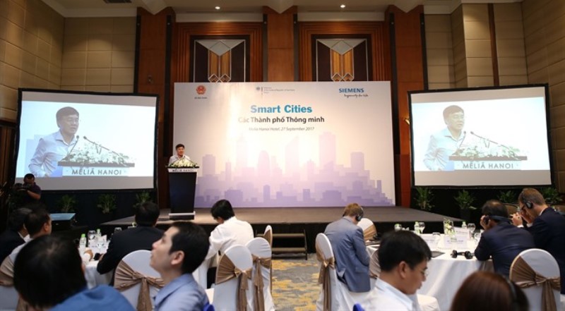 Vietnam urged to build smart cities