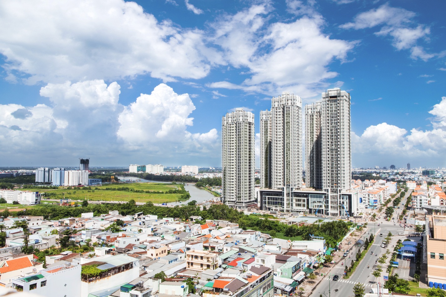 Áp lực như chủ đầu tư bất động sản
