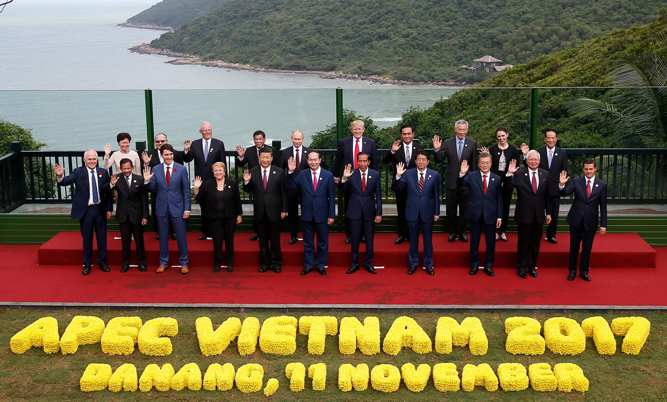 [Infographic] Dấu ấn các nền kinh tế thành viên APEC đầu tư vào Việt Nam
