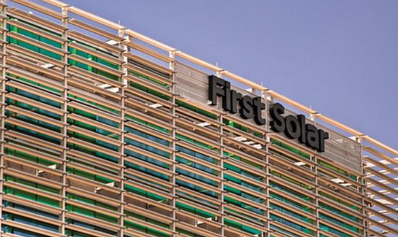 Restarted First Solar plant draws in series of satellite projects