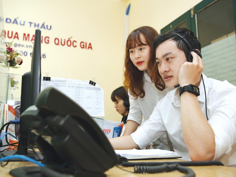 Tạo cơ sở đẩy mạnh đấu thầu qua mạng trong năm 2018