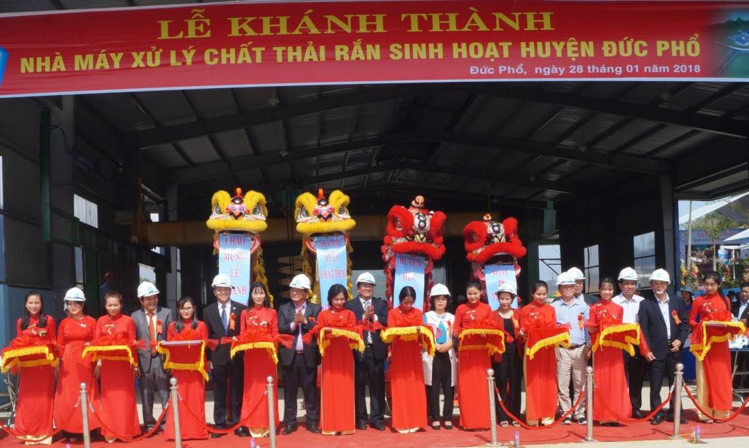 Nhà máy xử lý rác thành phân bón đầu tiên tại Quảng Ngãi đi vào hoạt động