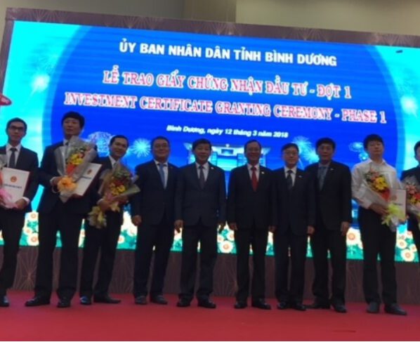 Binh Duong grants investment certificates to 18 companies