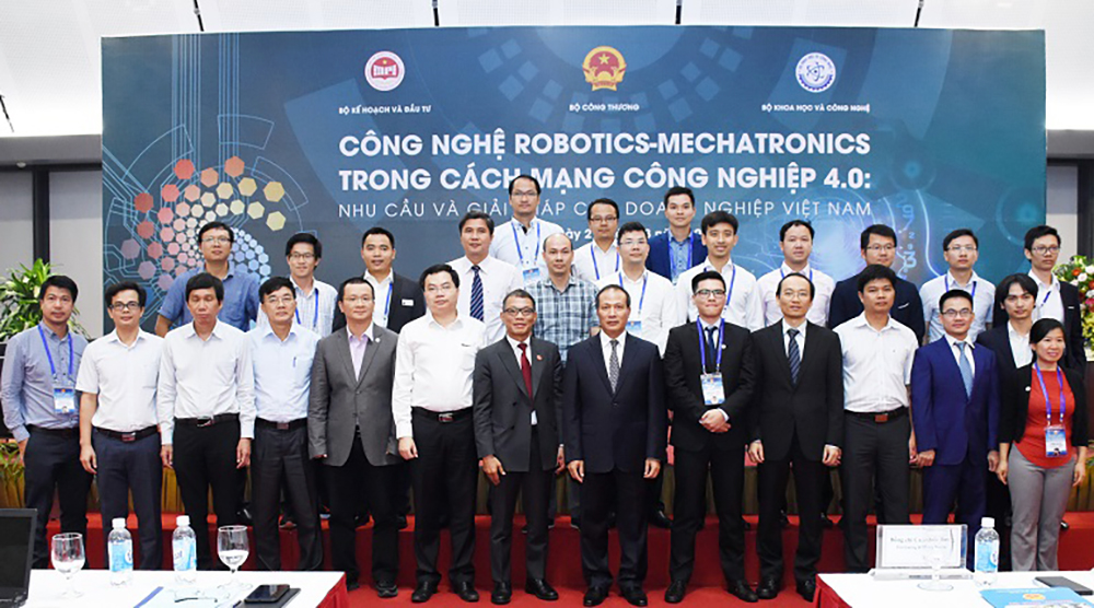 Đón cơ hội công nghệ Robotics và Mechatronics trong kỷ nguyên CMCN 4.0