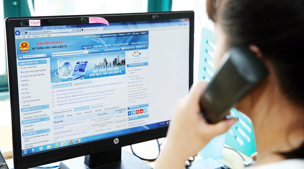 Đấu thầu qua mạng: còn nhiều khó khăn, thách thức