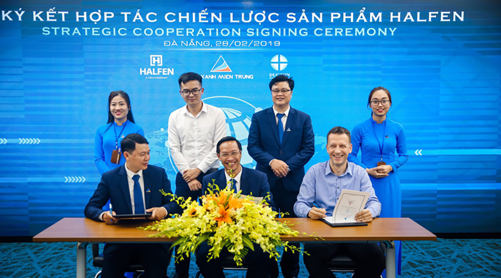 Đất Xanh Miền Trung ký kết hợp tác về cung cấp vật liệu xây dựng cao cấp với Cty HALFEN (Đức)