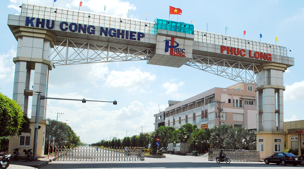 Gần 2,7 triệu USD đầu tư nhà máy pha loãng, đóng gói Ôxy già