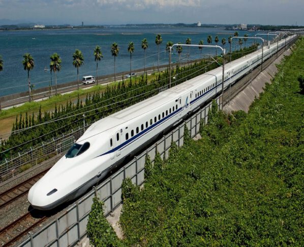 High-speed railway: Vietnam still needs to import technology