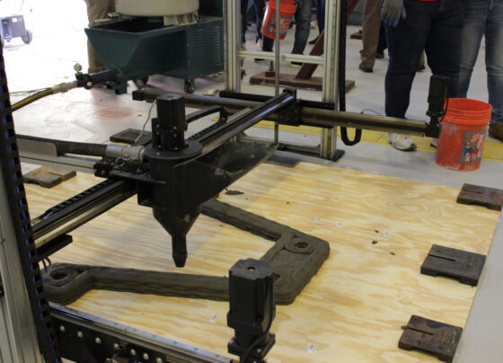 3D concrete printing technology, VR ladder training and more
