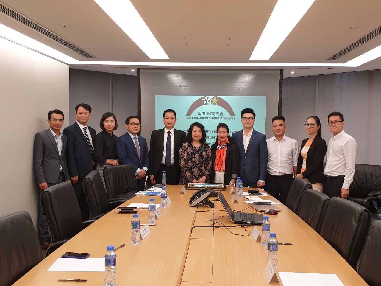 HOUSELINK at the working session with Hong Kong – Vietnam Chamber of Commerce