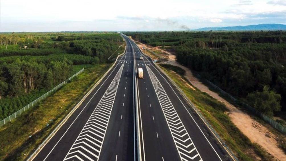 Đấu thầu trong nước cao tốc Bắc Nam: Phải tính đến khả năng mạo danh doanh nghiệp Việt