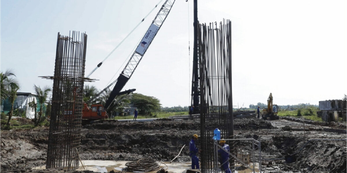 Thủ tướng kêu gọi hoàn thành đường cao tốc ở đồng bằng sông Cửu Long vào năm 2021