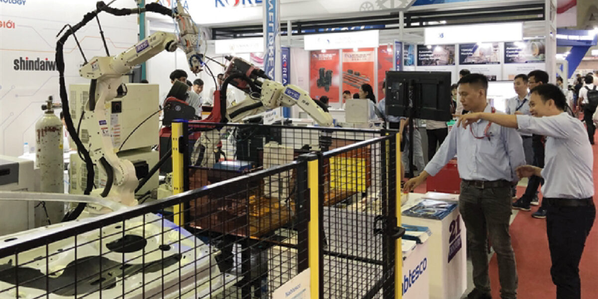 Exhibitions showcasing metalworking innovations open in HCM City