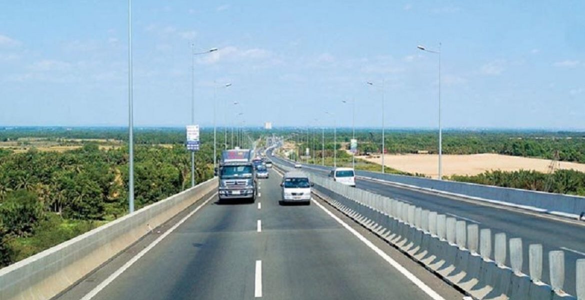 Transport ministry cancelled international bidding for North-South Expressway, seeks bids from domestic investors