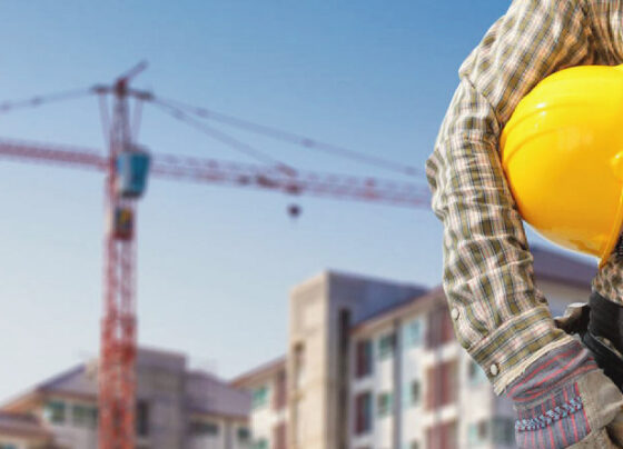 Niêm yết giấy phép xây dựng mới được thi công