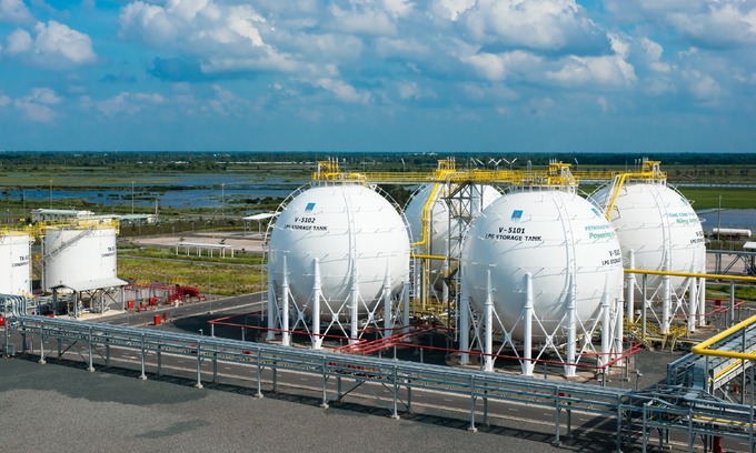Construction of Vietnam’s first LNG terminal to begin next month