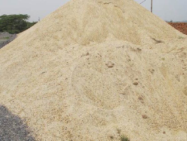 HCM City seeks new construction materials to replace sand