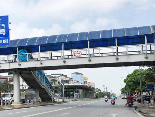 Hà Nội to build ten pedestrian bridges