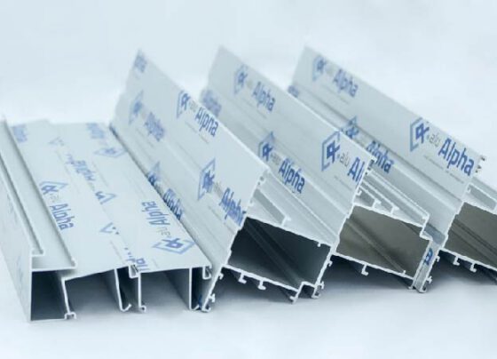 Nhôm thanh định hình gây “sốt” trên thị trường vật liệu xây dựng