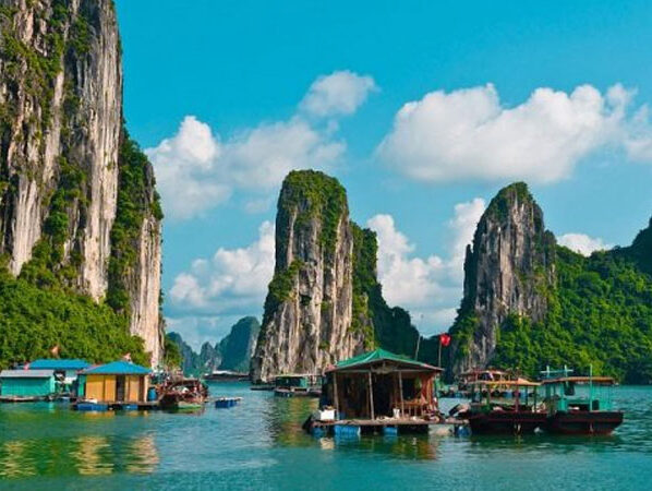 Quang Ninh: 108 million USD for infrastructure development in Ha Long city