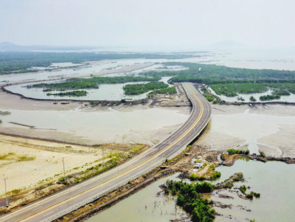 Ba Ria-Vung Tau calls for investment in 17 seaport projects