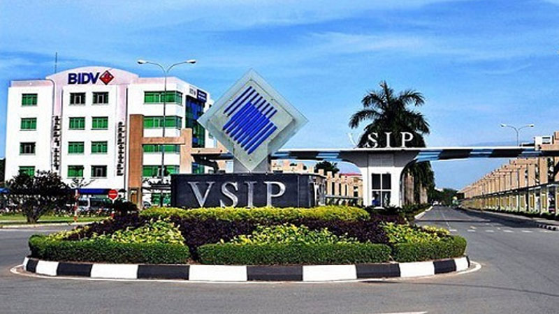 Singapore becomes biggest investor in Vietnam during Jan-April