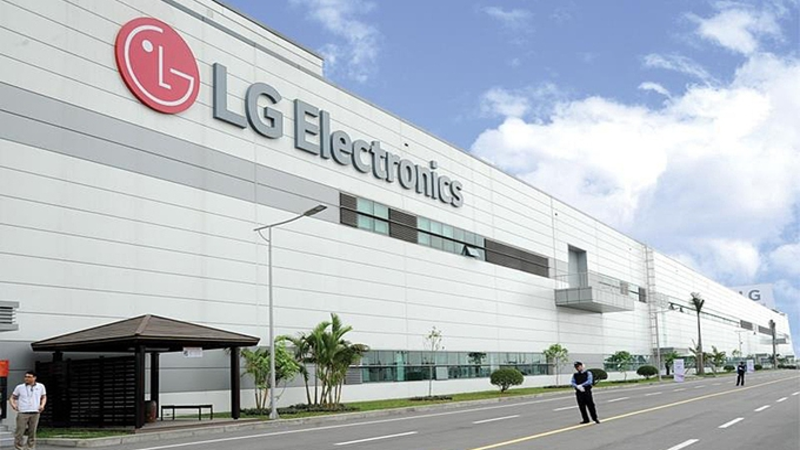 Foreign tech giants eye Vietnam shift