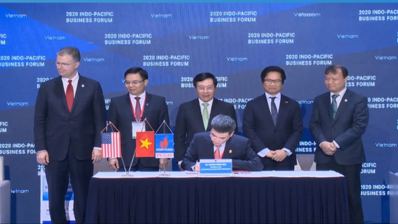 Vietnam – US signed billions-of-US dollar agreements on gas power plants at IPBF 2020