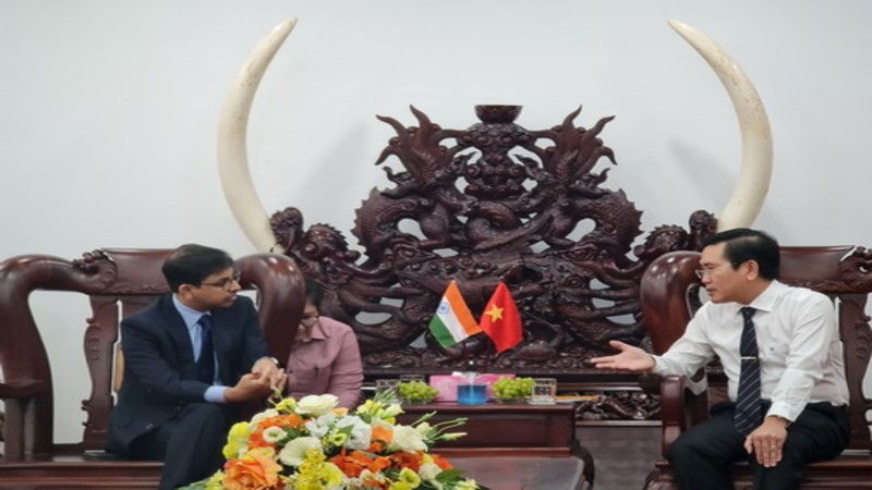 Lãnh đạo UBND tỉnh tiếp Đại sứ nước Cộng hòa Ấn Độ thăm và làm việc tại tỉnh