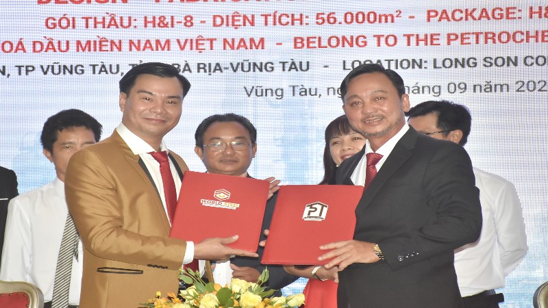 Ký kết hợp đồng thi công gói thầu trị giá 10 triệu USD tại dự án Tổ hợp hóa dầu miền Nam