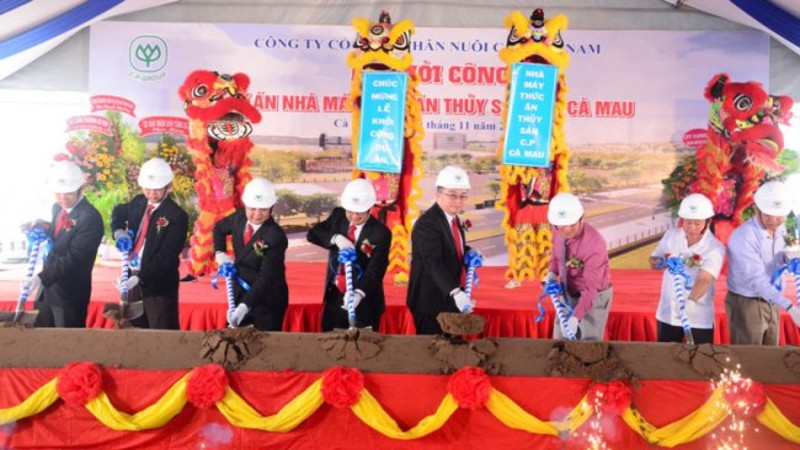 Khởi công xây dựng nhà máy thức ăn thủy sản C.P Cà Mau