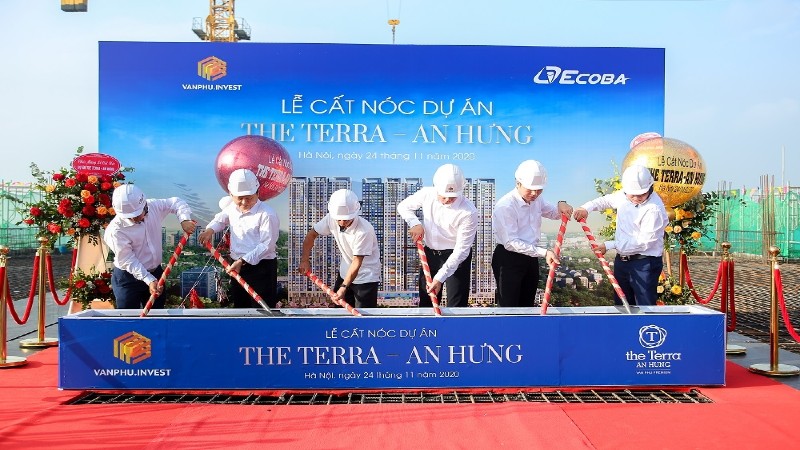Văn Phú – Invest tổ chức lễ cất nóc dự án The Terra – An Hưng