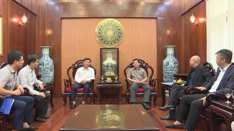 Chủ tịch UBND tỉnh Quảng Ngãi tiếp lãnh đạo tổng Công ty Đầu tư phát triển hà và đô thị