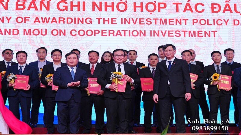 Công ty TNHH Dương Gia Việt Nam được trao biên bản ghi nhớ hợp tác đầu tư tại tỉnh Quảng Bình