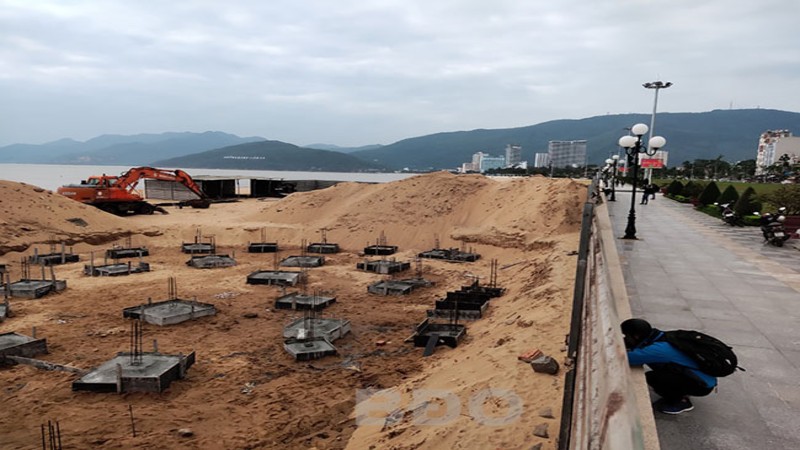 Dừng thi công và tháo dỡ công trình dự án dịch vụ bãi biển SeaSand