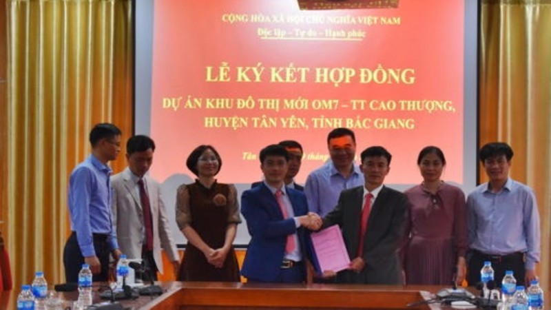 Ký kết hợp đồng Dự án khu đô thị mới OM7- thị trấn Cao Thượng