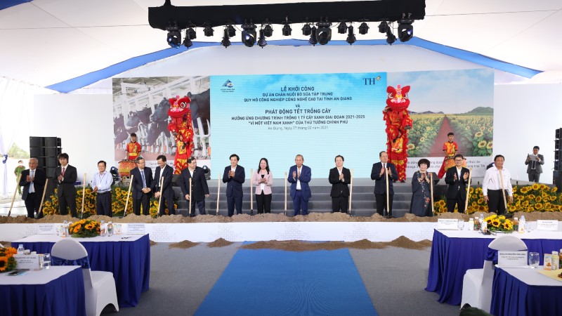 Khởi công dự án bò sữa lớn nhất ĐBSCL tại An Giang
