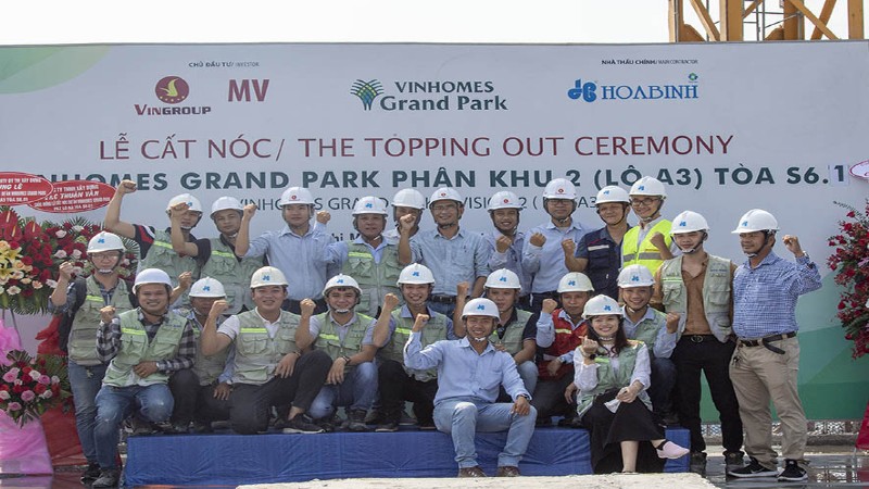 Cất nóc Tòa S6.01 VinHome Grand Park vượt tiến độ