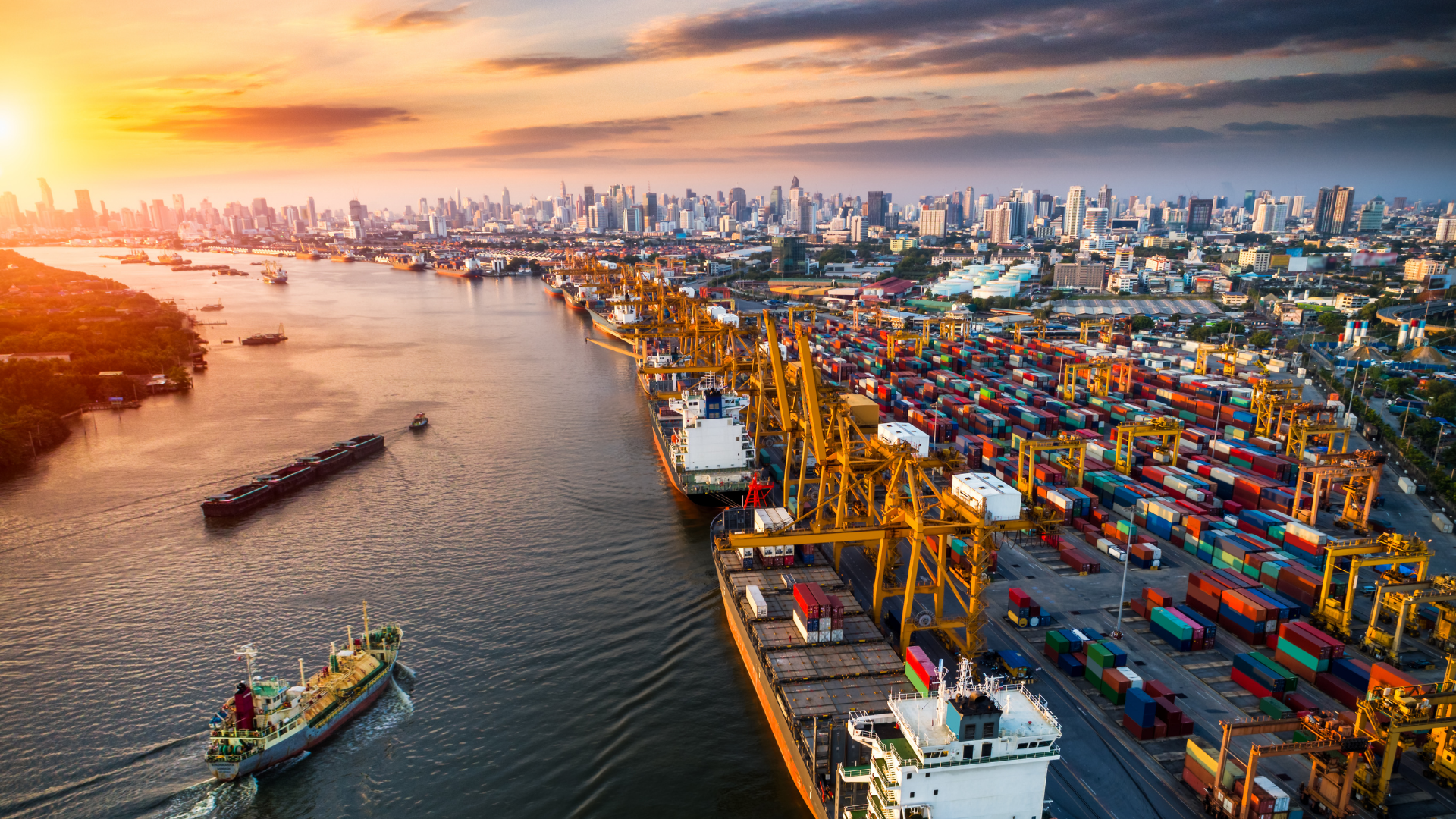 Vietnam attracts less foreign investment in 4 months
