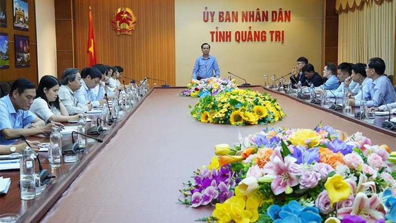 Chủ tịch UBND tỉnh Võ Văn Hưng làm việc với Công ty Cổ phần liên doanh Cảng Quốc tế Mỹ Thủy
