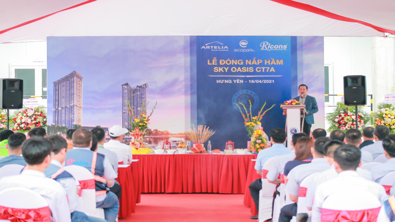 Ricons tổ chức lễ đóng nắp hầm dự án Sky Oasis