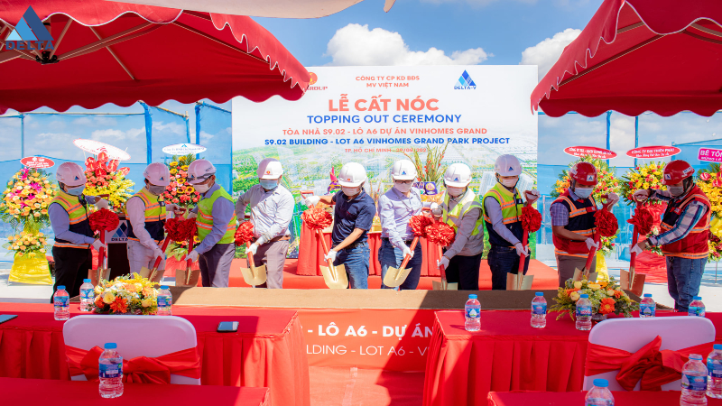 Delta Group tổ chức lễ cất nóc tòa  S9.02, Lô A6, dự án Vinhomes Grand Park