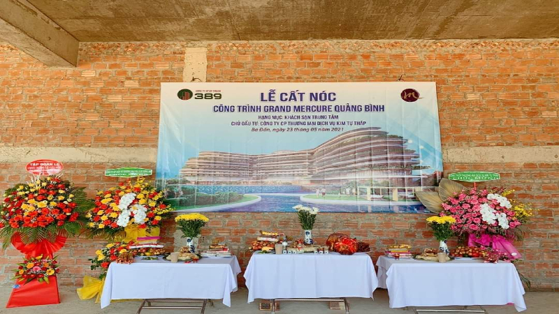 Công ty 389 tổ chức lễ cất nóc khách sạn Grand Mercure Quảng Bình