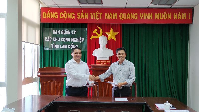 Ban Quản lý các khu công nghiệp ký Bản ghi nhớ với Công ty Cổ phần Đầu tư ERAS Đà Lạt về việc nghiên cứu, khảo sát dự án Đầu tư xây dựng, kinh doanh kết cấu hạ tầng KCN và khu dân cư kế cận KCN Phú Bình