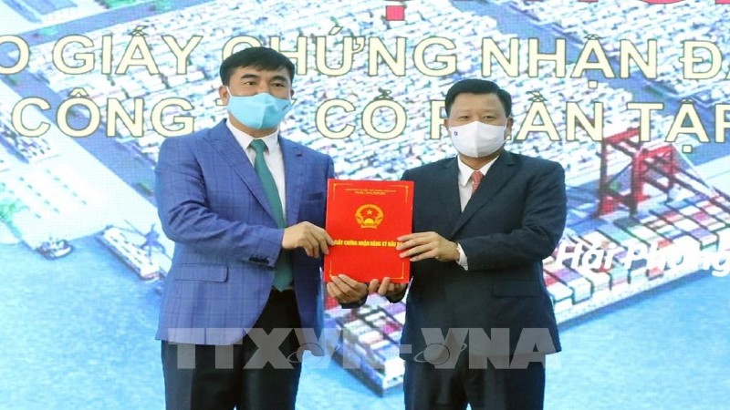 Hải Phòng trao chứng nhận đầu tư dự án bến số 5 và 6, khu bến cảng Lạch Huyện