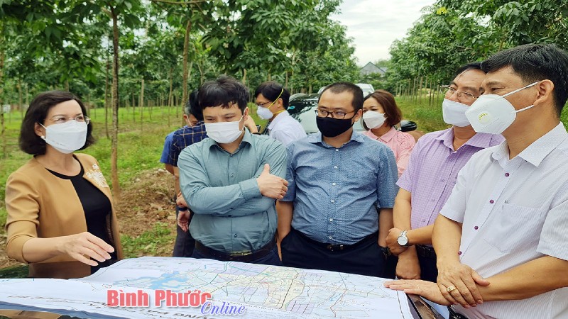 Công ty Cổ phần FPT khảo sát thực tế, tìm hiểu đầu tư tại Bình Phước