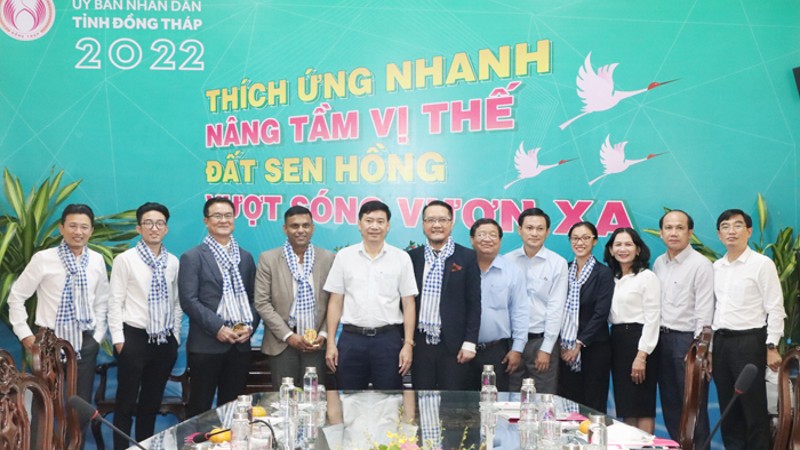 Chủ tịch UBND tỉnh tiếp Công ty Cổ phần Vinacoop Robert and Partners