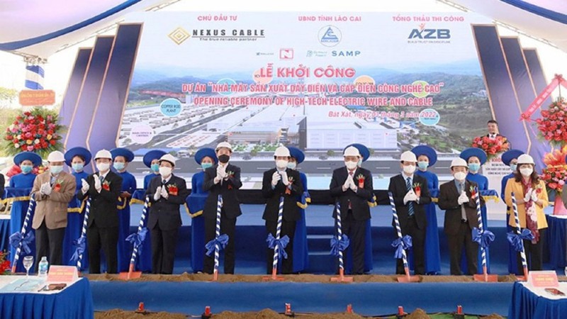Khởi công xây dựng Cảng hàng không Sa Pa và nhà máy sản xuất dây điện